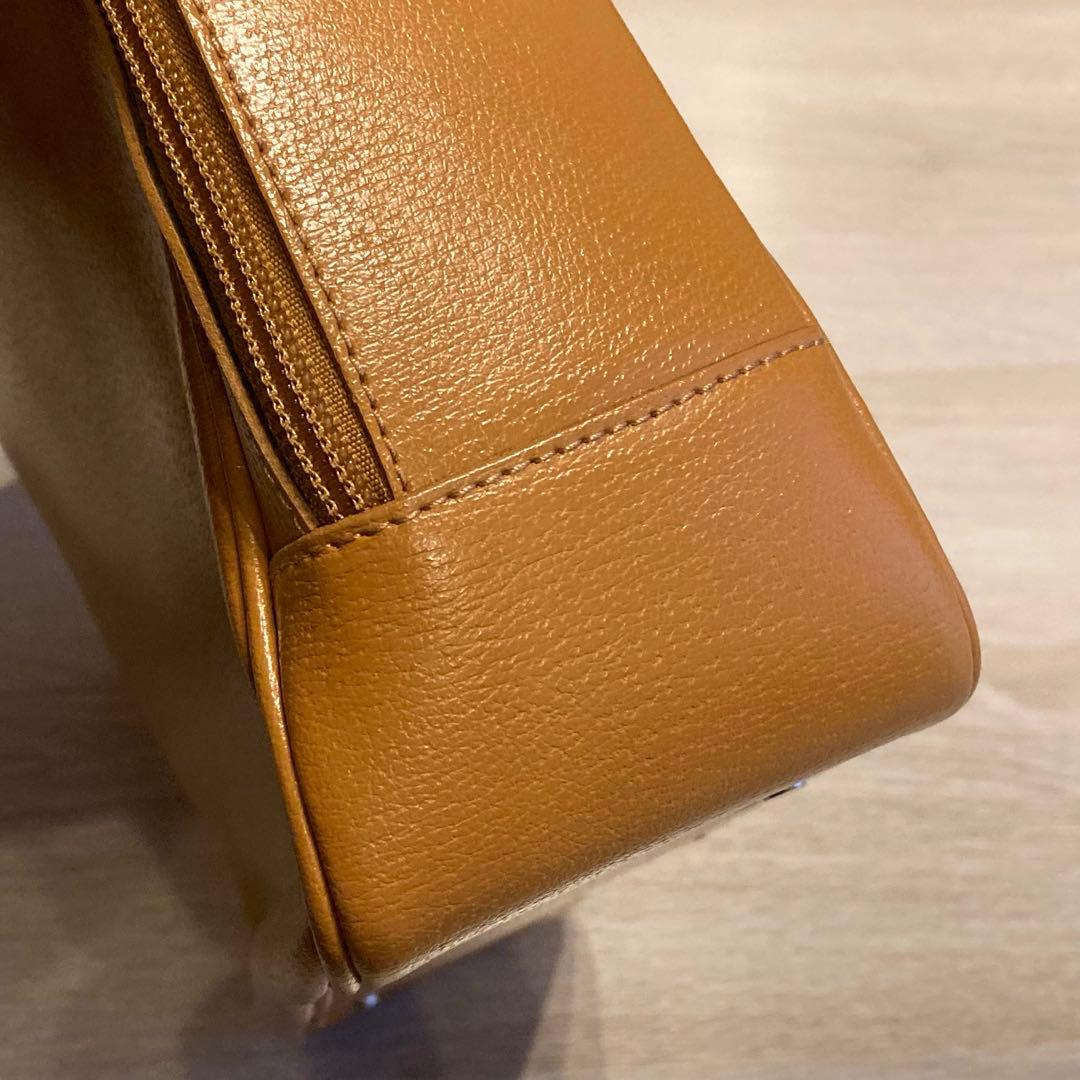 フルラ　FURLA ビジネスバッグ　ショルダー　バック　パソコン　ブリーフケース