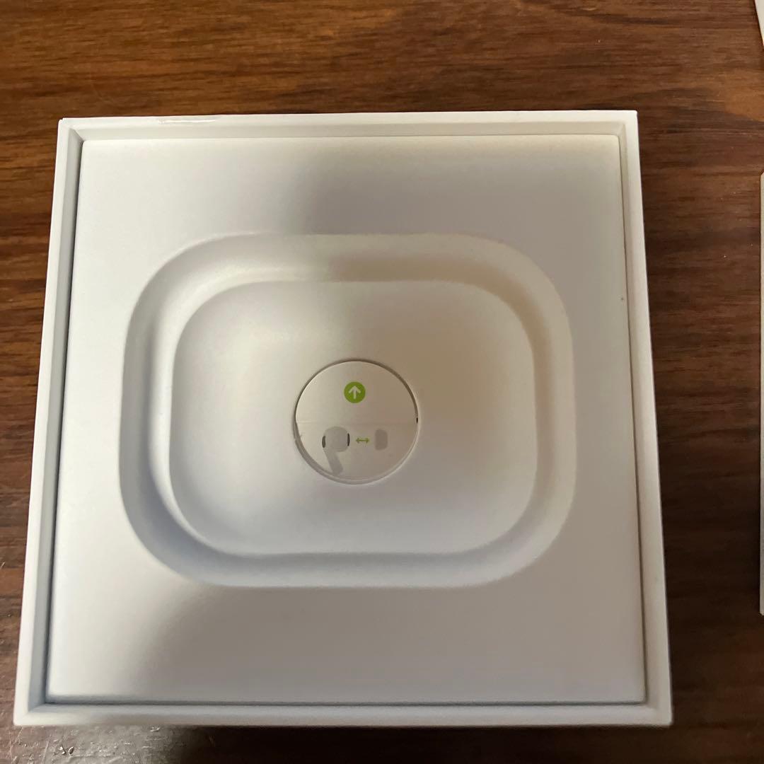 AirPods Pro 第2世代 本体 ホワイト 充電ケース、箱付き