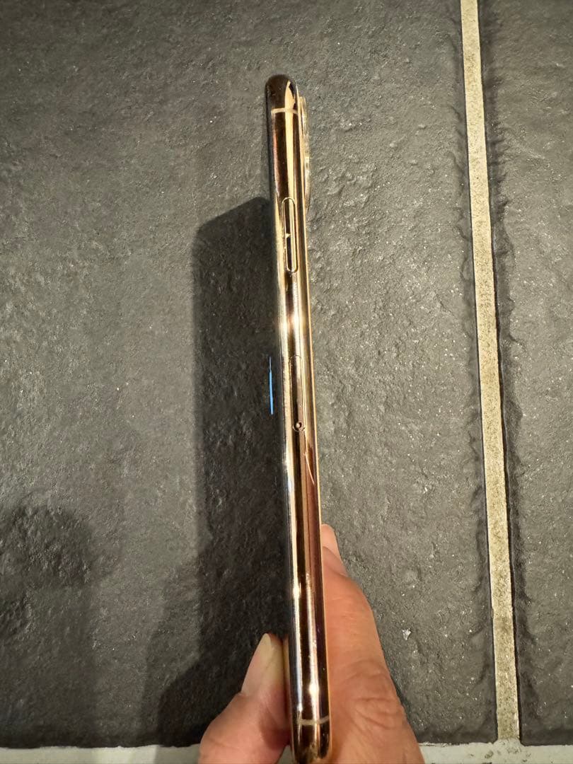 Apple iPhone 11 Pro Maxゴールド 本体　256G