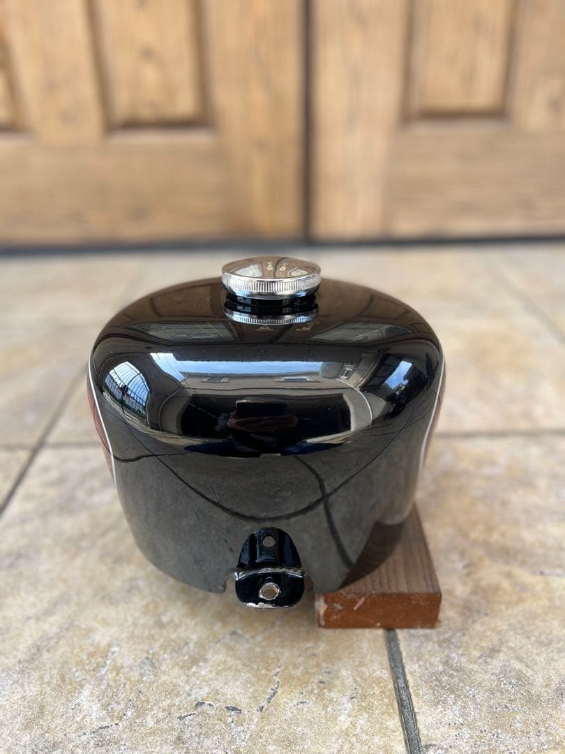 スポーツスター　タンク　チョッパー　ショベル　パン　ナックル　ピンスト