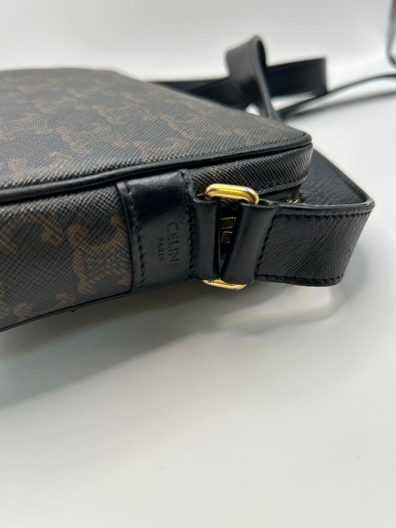 [美品]CELINE ショルダーバッグ ロゴ入り