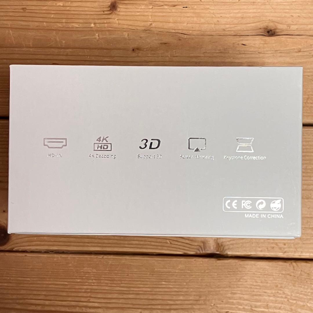 超小型モバイルプロジェクター MINI PROJECTOR 動作確認、初期化済み