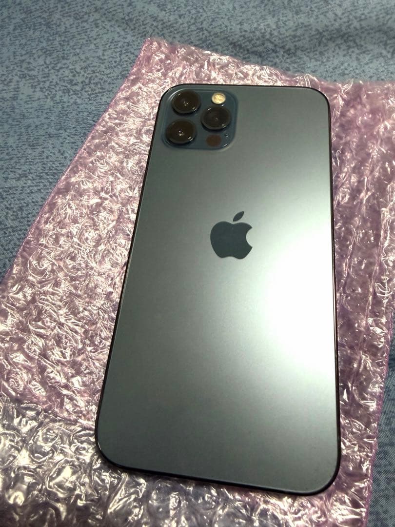 iPhone12pro256gb 美品 バッテリー交換済み100%ケース付き