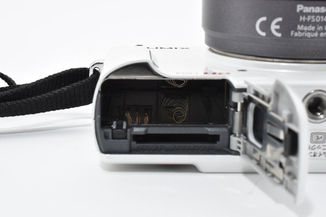 パナソニック LUMIX DMC-GF2 レンズキット