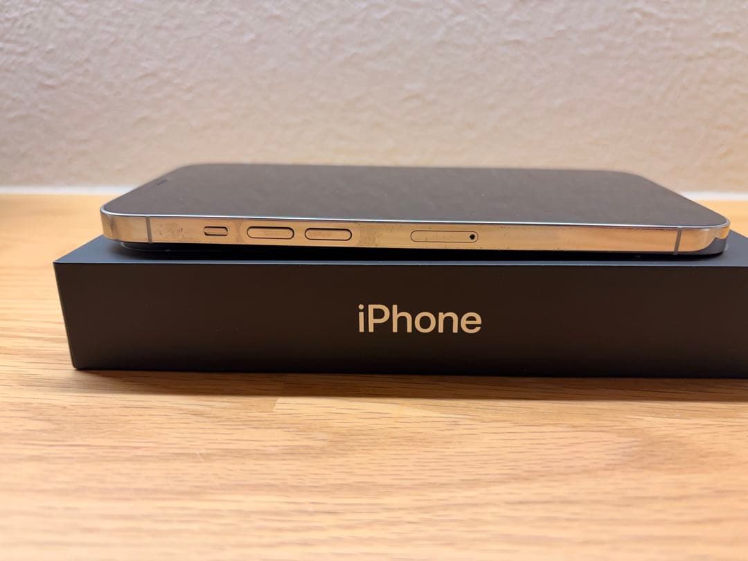 Apple iPhone 12 Pro Max 256GB シルバー