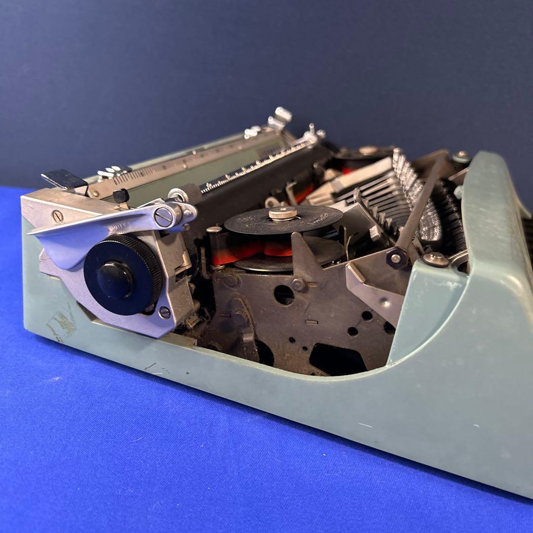 【初期型】olivetti Lettera 32 オリベッティ タイプライター