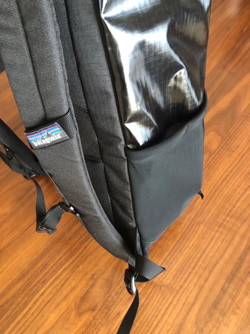 ⭐️patagonia パタゴニア⭐️ブラックホールバックパック 25L BLK