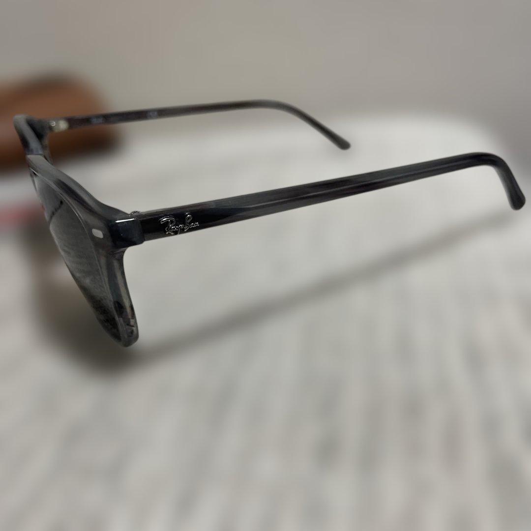 キートン様　RayBan LEONARD RB2193-F グレー