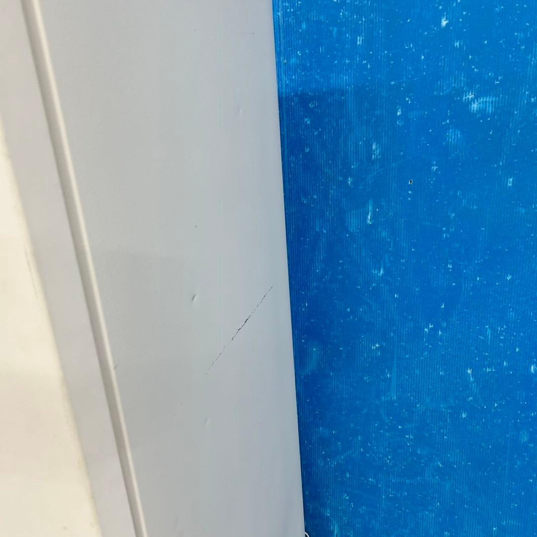 536 極美品　マッドデザイン　冷蔵庫　大きめ　200L弱　大人気モデル