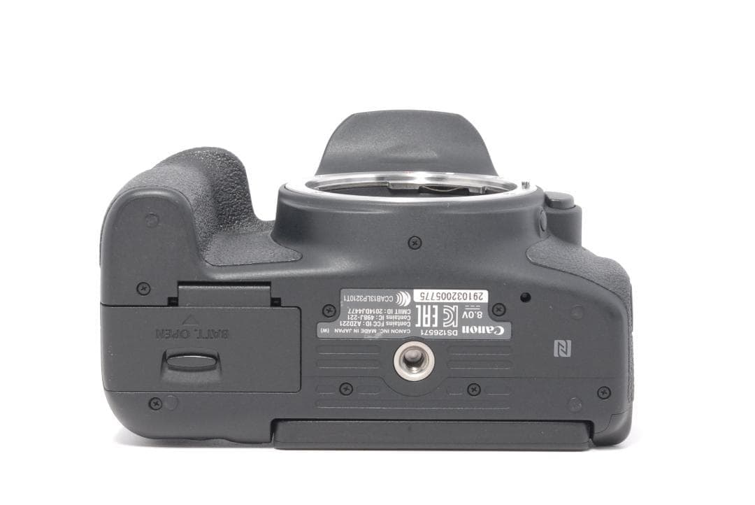 極美品　Wi-Fi搭載　Canon kiss X8i バイアングル液晶