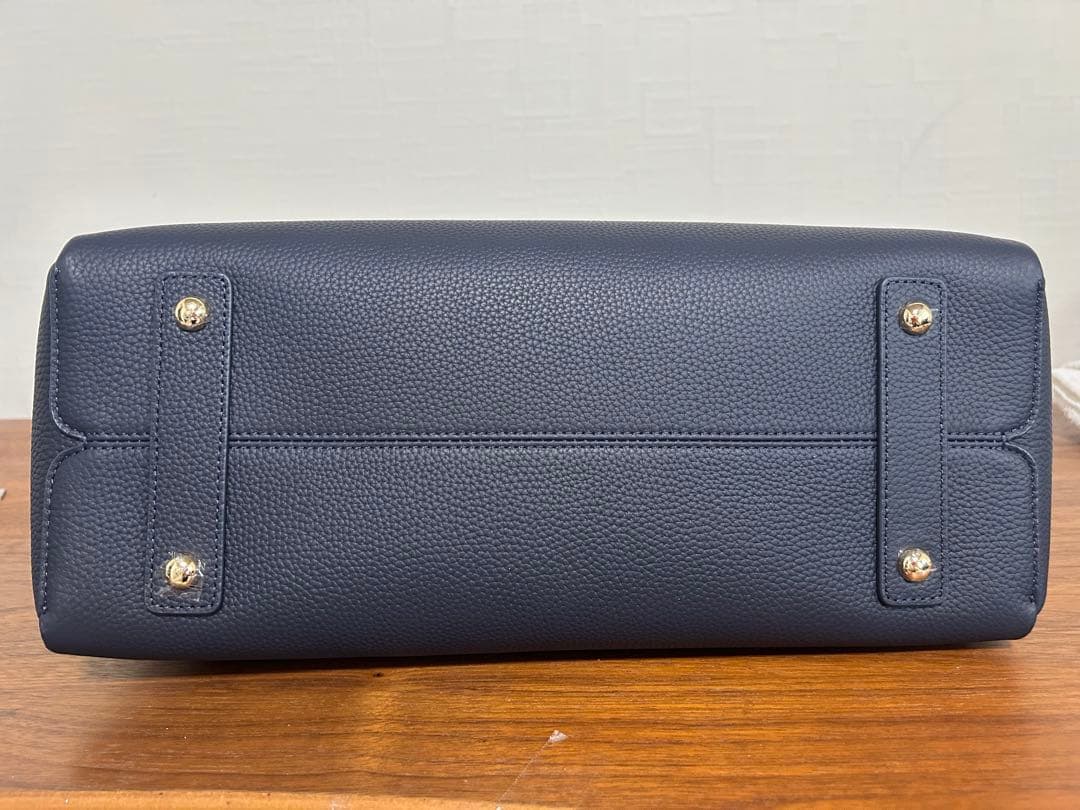 Samantha Thavasa ネイビー ビジネスバッグ　チャーム付き