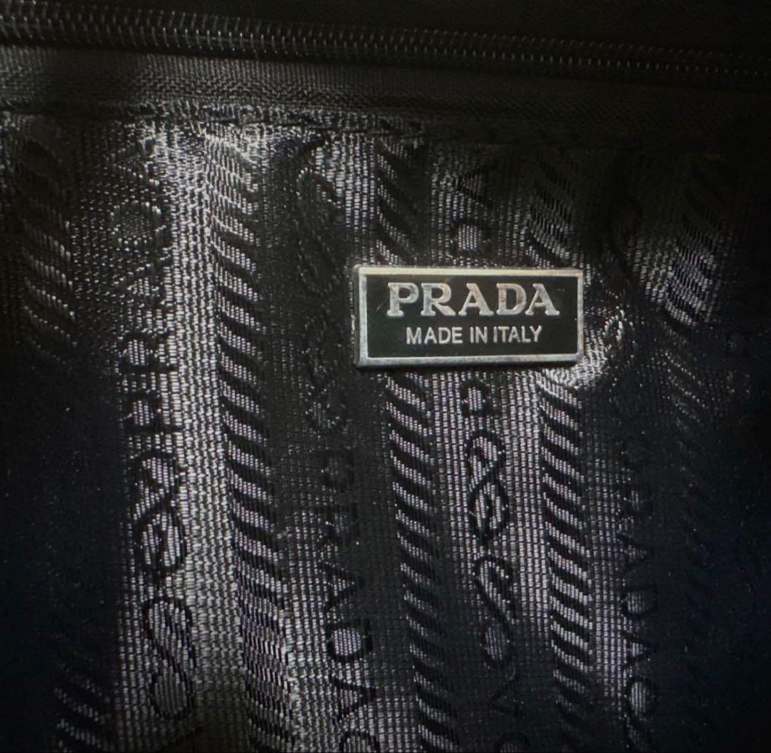 PRADA ブラック ショルダーバッグ　今週まで