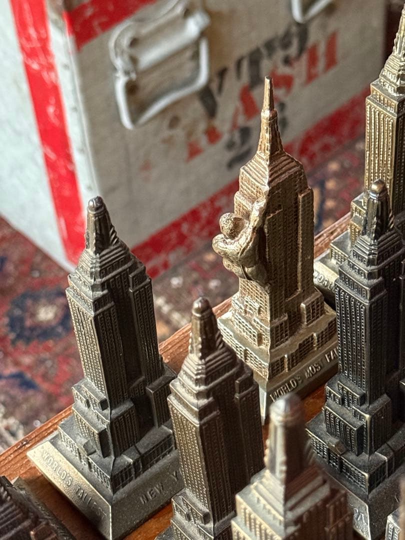 アンティーク雑貨 Empire State Building with King Kong