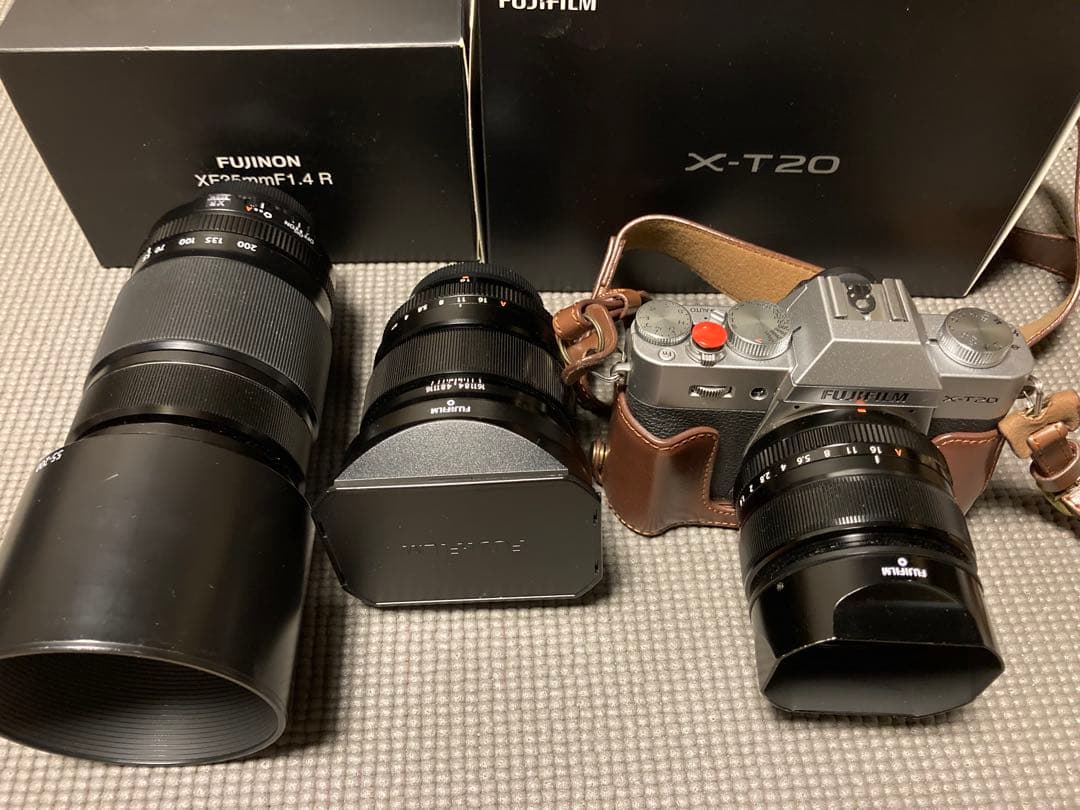 富士フイルム XT20 カメラ・レンズ3本セット