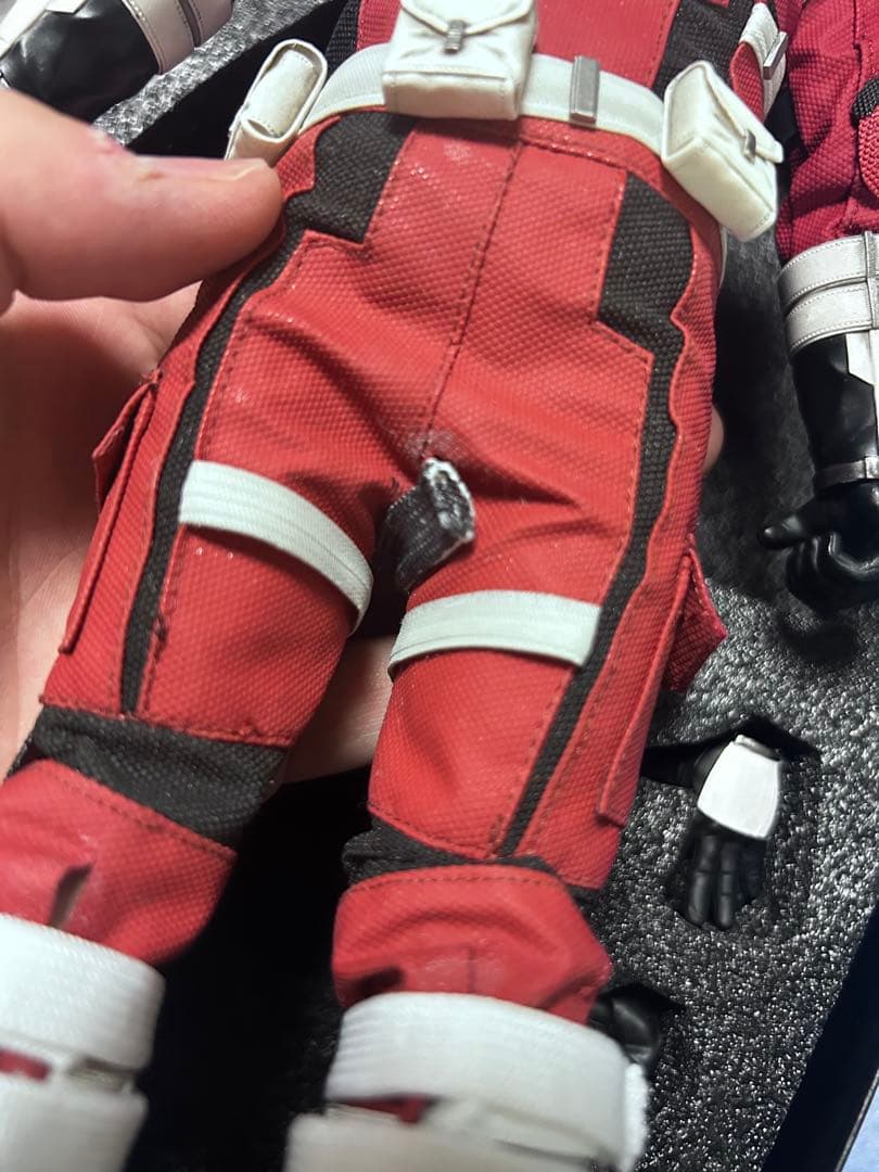 レッドガーディアン　1/6フィギュア