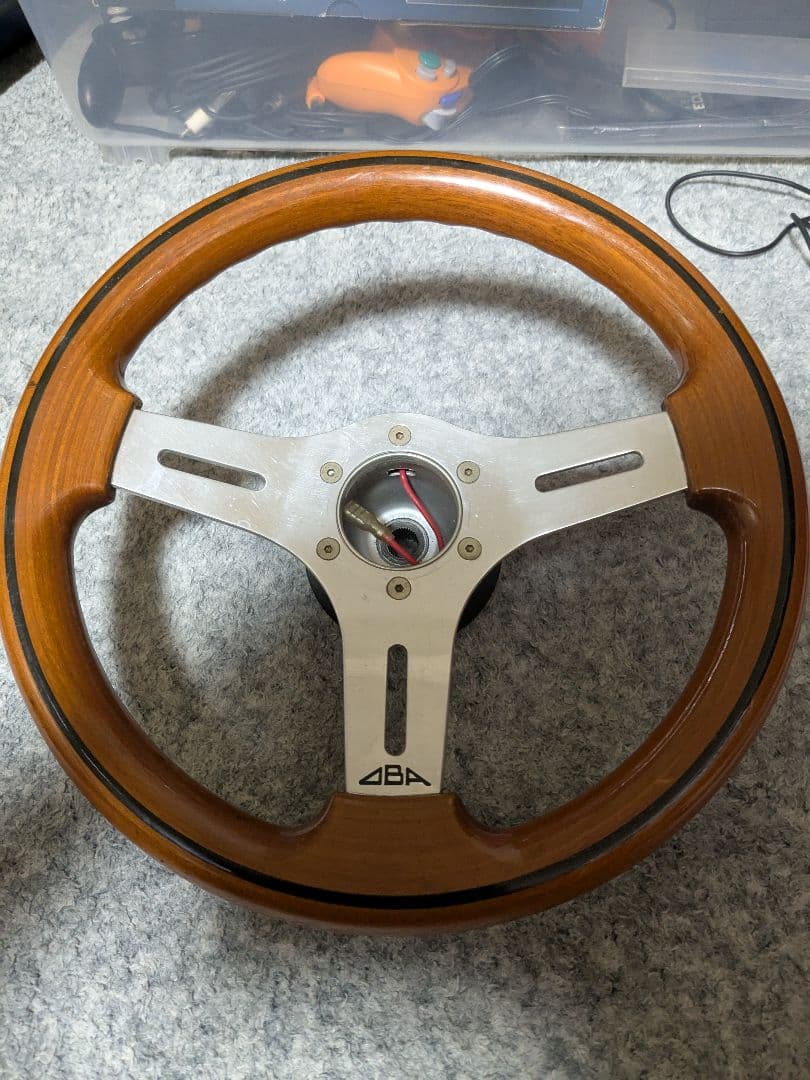 旧車　ハンドル