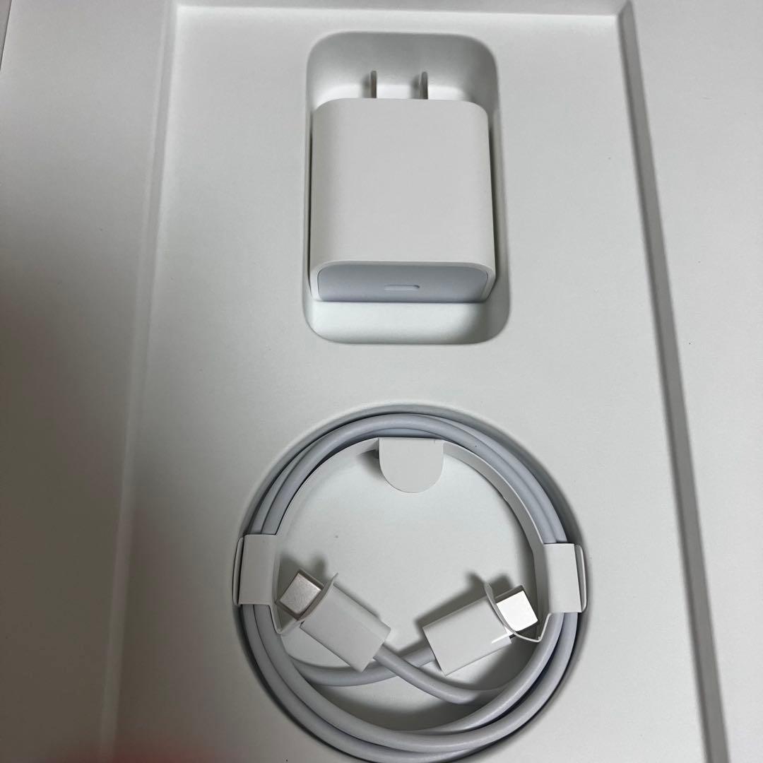 iPad Air (第5世代) パープル　64GB キーボードケース付き