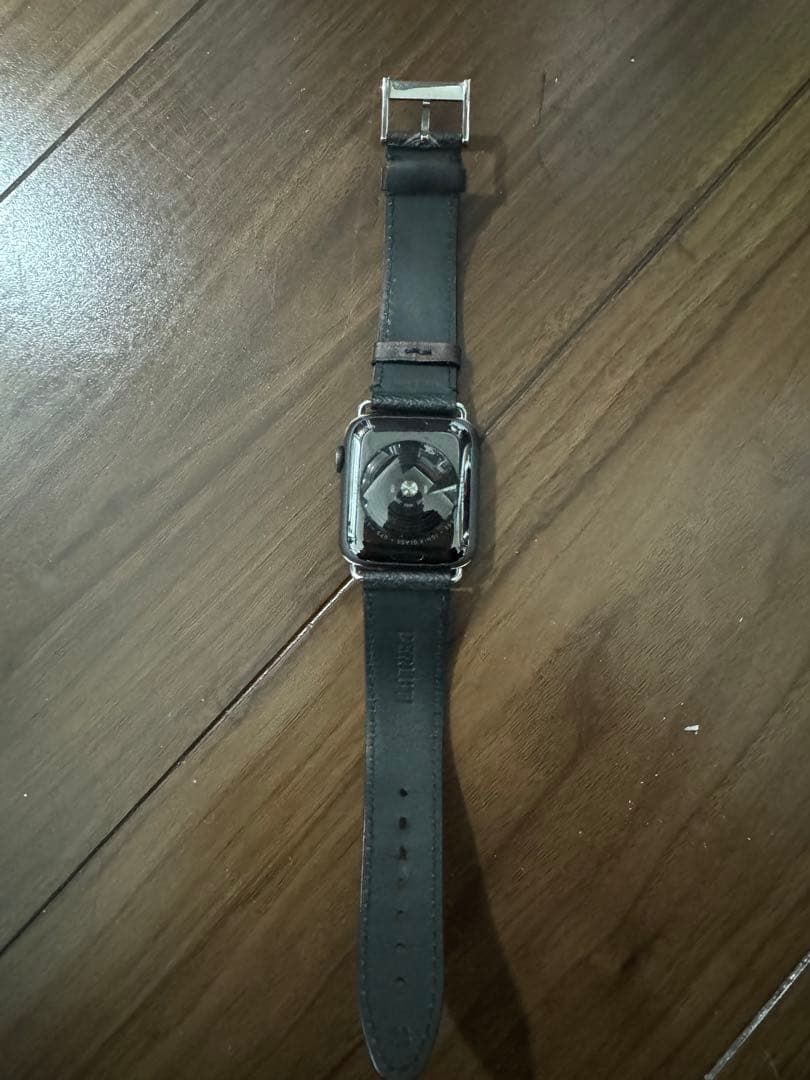 ベルルッティ黒レザーベルト 時計