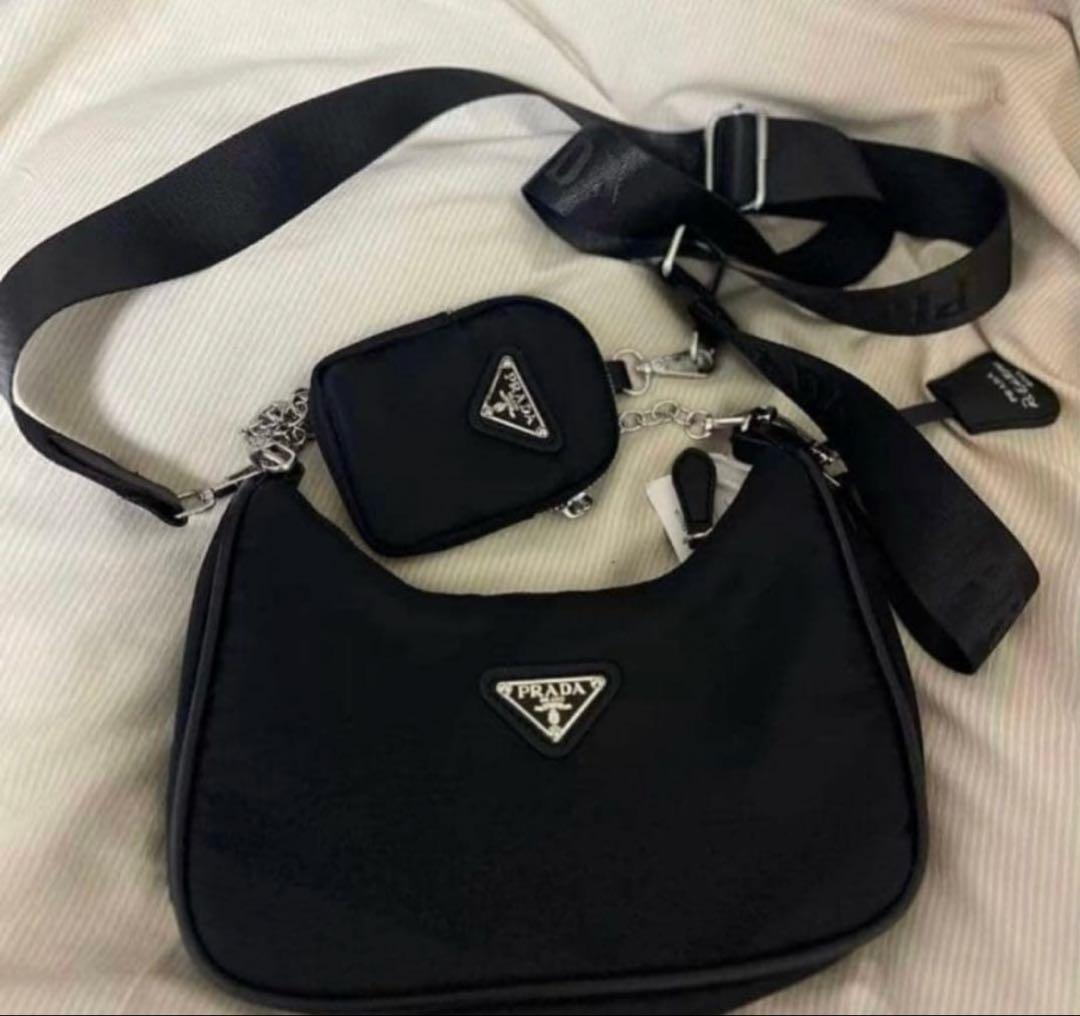 【本日限り】PRADA ブラック ショルダーバッグ