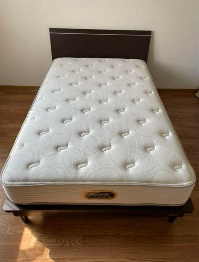 シモンズ ビューティレストプレミアム ゴールデンバリュー最新モデル 羊毛パッド付