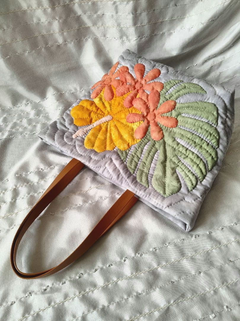 ☆273.ハワイアンキルト・バッグ・ハイビスカス＆ティアレ＆モンステラ