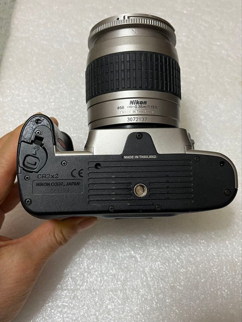 Nikon 一眼レフカメラ シルバー レンズ付きジャンク品