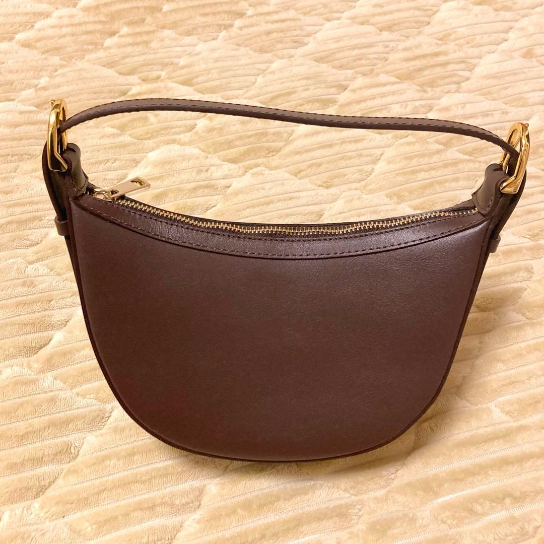 新品 CHRISTIAN VILLA 本革 ハーフムーンバッグ ワンショルダー