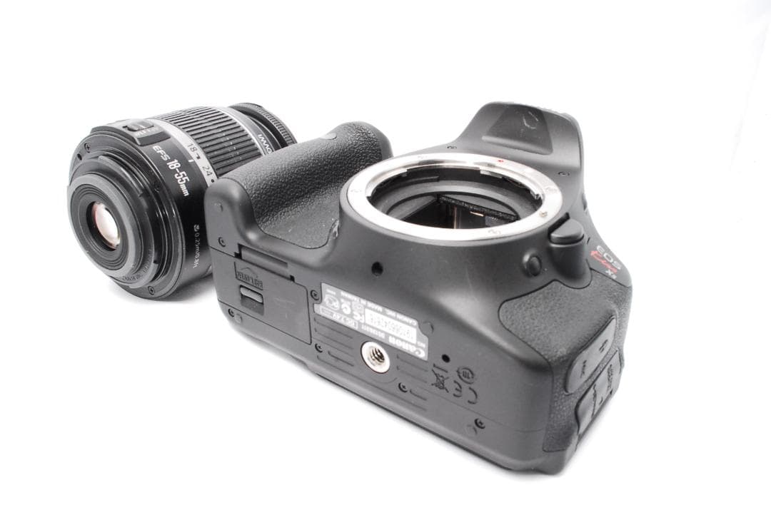 キヤノン Kiss X5☆入門機☆一眼レフカメラ☆Wレンズ☆付属品付きすぐ使える