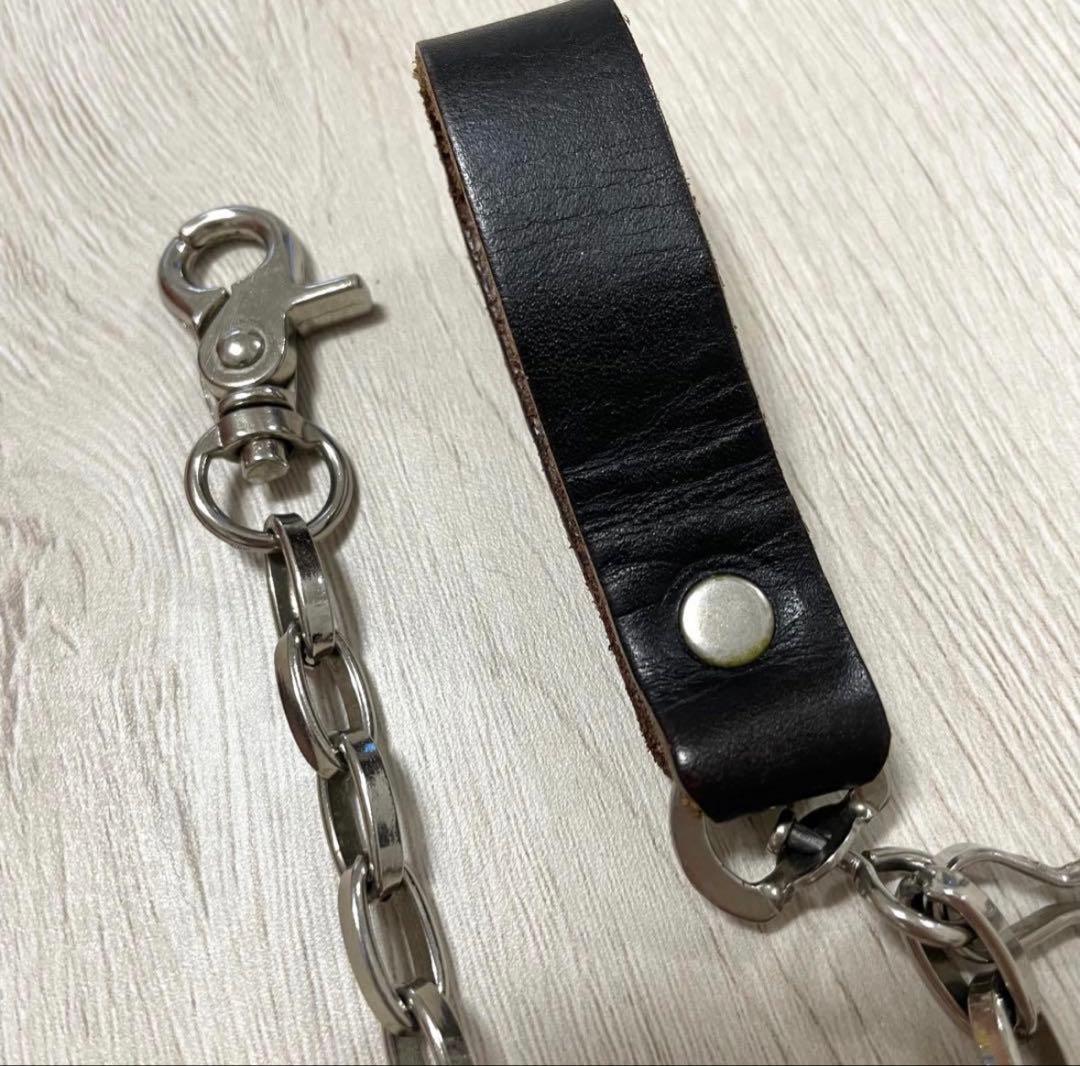 HTCレザー ウォレットチェーン ブラック　ピラミッド シルバー