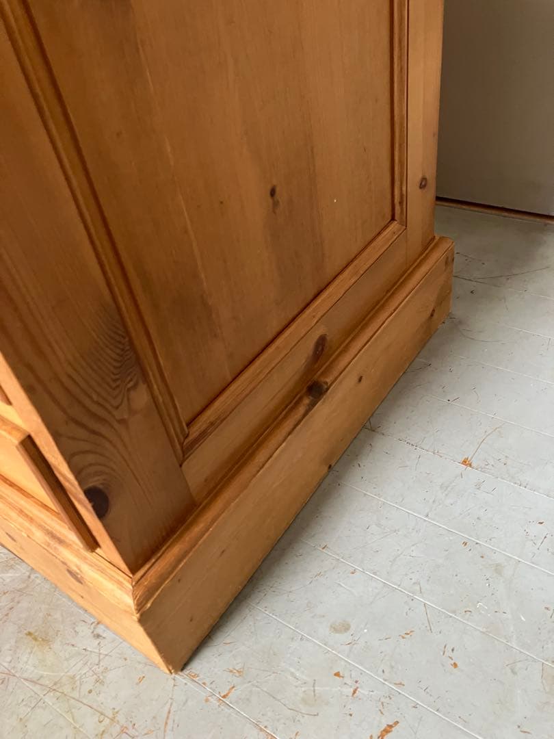 ラキ　ペニーワイズ　チャイルドデスク　Paul Wilson