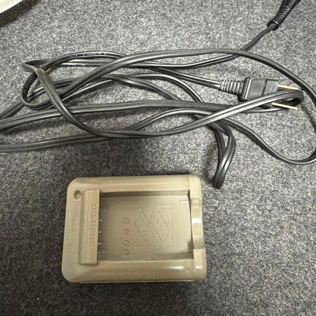 【本日限定】OlympusPEN E-PL10 ミラーレスカメラ キットレンズ付