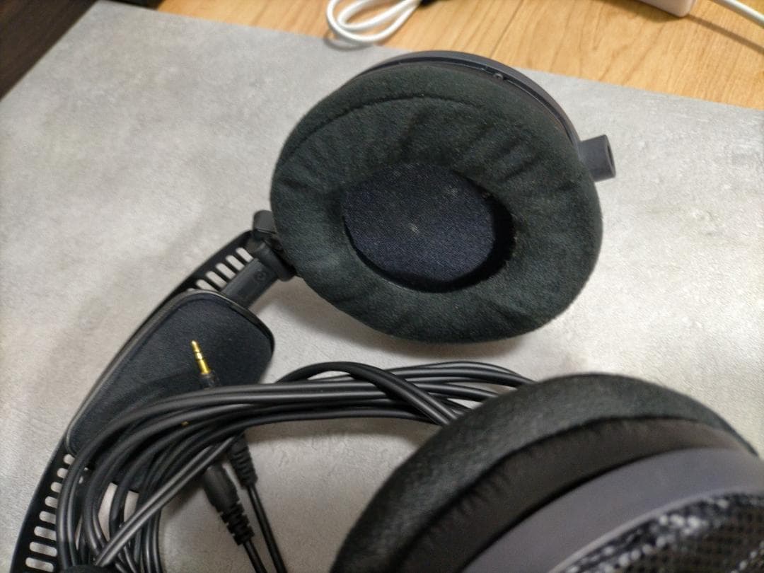 オーディオテクニカ　ATH-R70x 開放型ヘッドホン