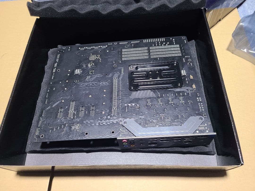 ASRock X570 EXTREME4【ソケットAM4・動作確認済み中古】