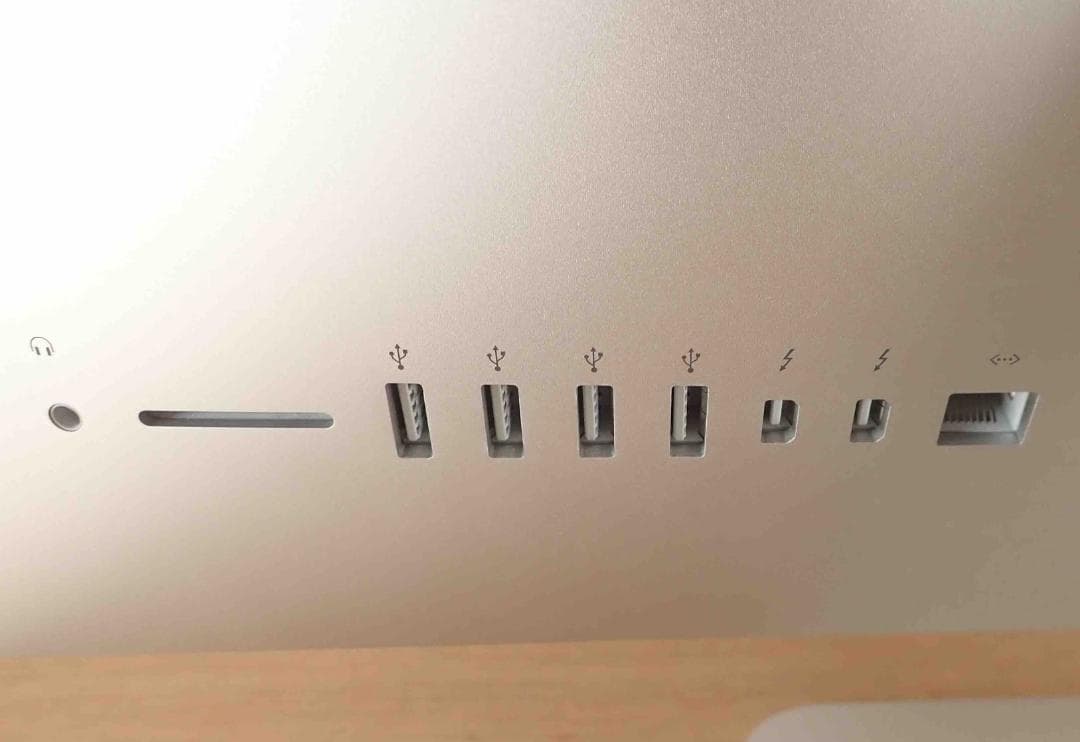 中古　iMac2014　21.5” 　500GB　完動品