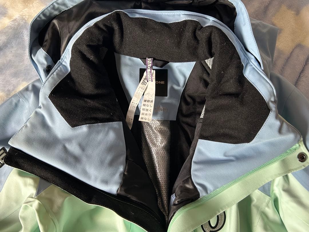 オンヨネ　スキーウェア　デモアウタージャケット　ライムxブルー