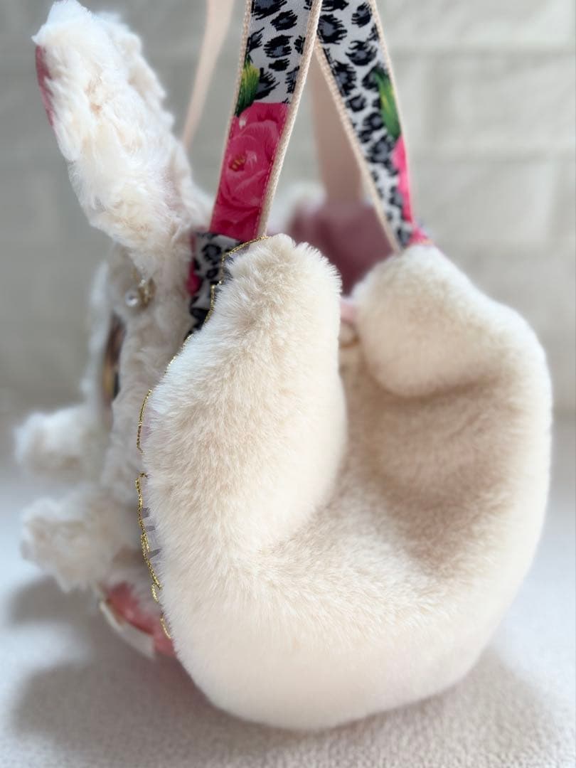 ゆ*ら様 コヤンイサムチョン　ハンドメイド　ファーバッグ　白　サンダーちゃん　ヒ