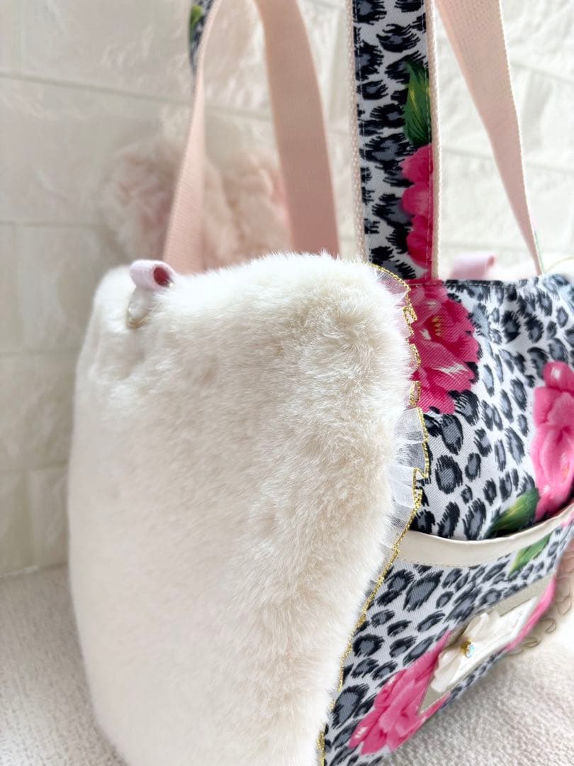 ゆ*ら様 コヤンイサムチョン　ハンドメイド　ファーバッグ　白　サンダーちゃん　ヒ