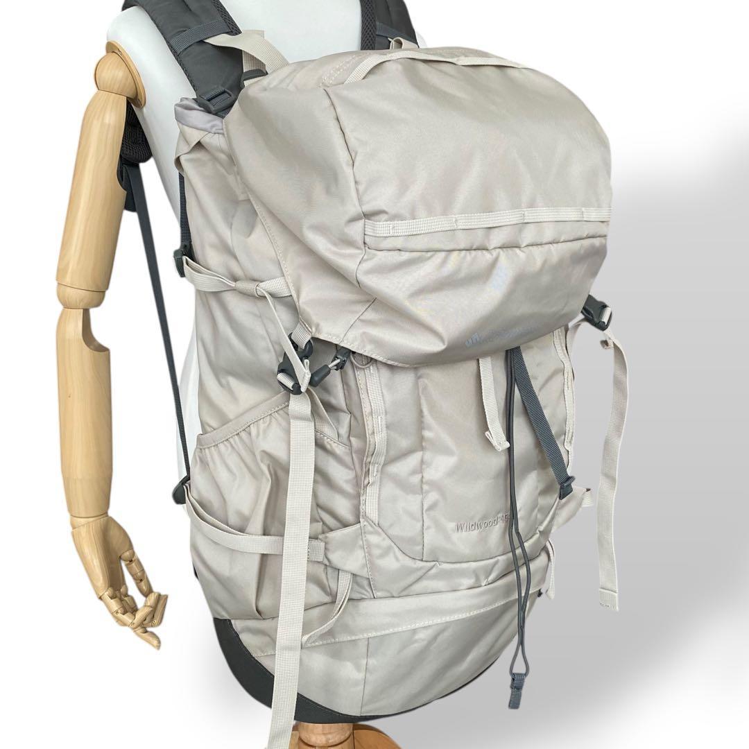 極美品　コロンビア　大容量　リュック　バックパック　wild wood45+5