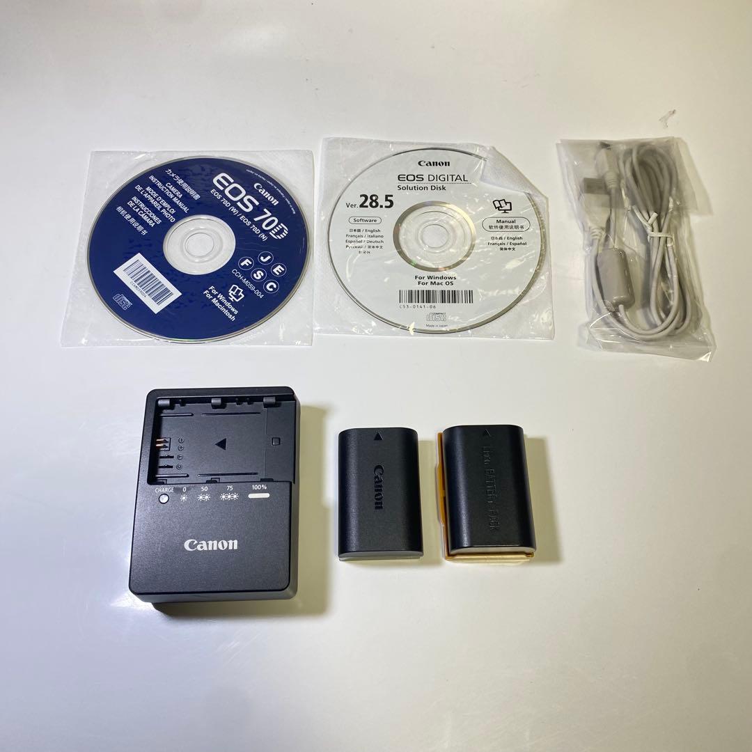 美品✨CANON EOS 70D ダブルズームレンズキット　Wi-Fi機能搭載