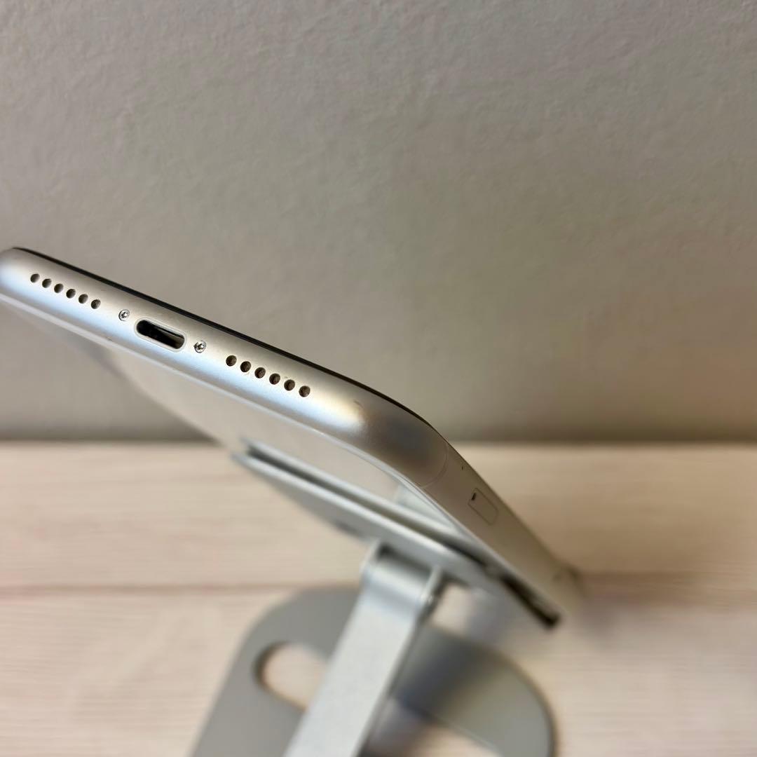 iPhone 11 64GB ホワイト