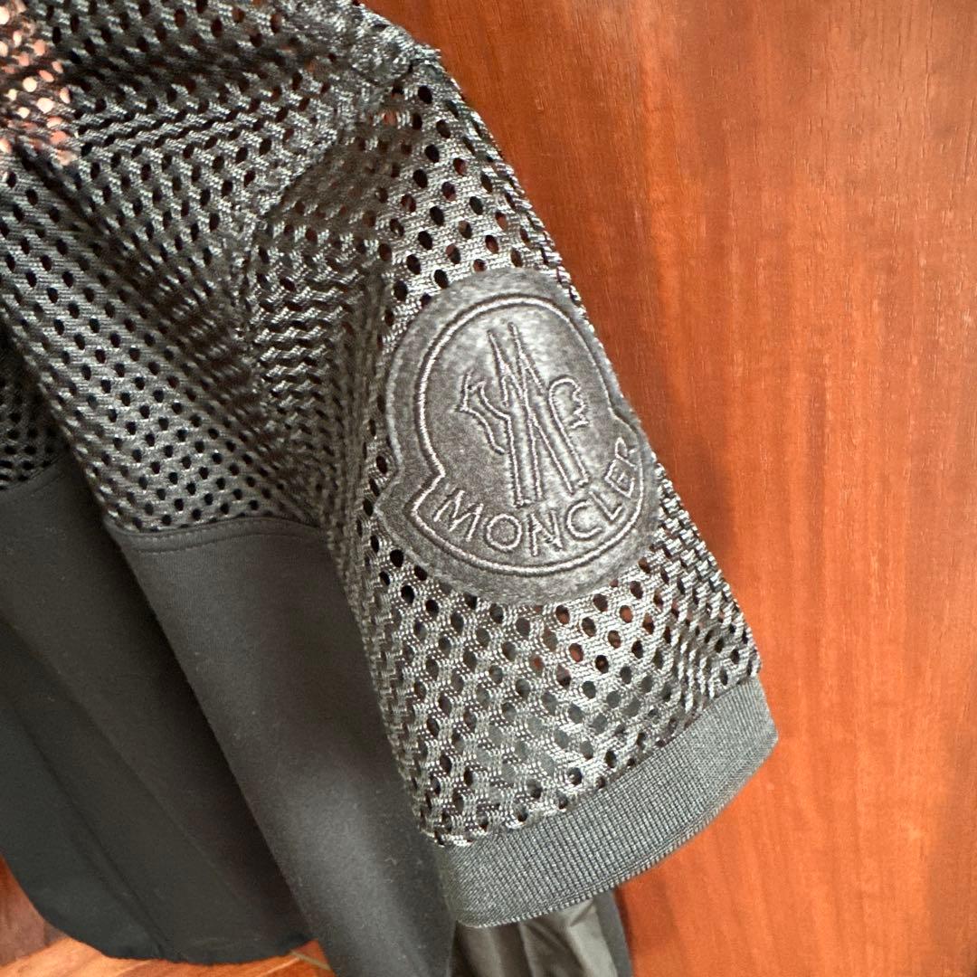 美品⭐︎モンクレール　Tシャツ　メッシュ　ブラック