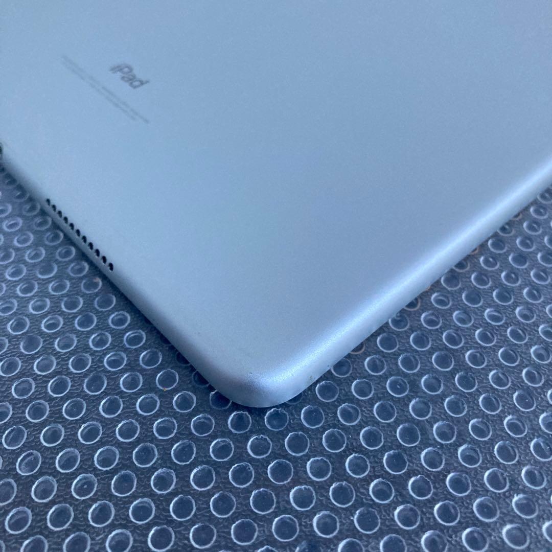 815 電池良好☆外観比較的美品☆iPadPro64GB10.5 SIMフリー☆