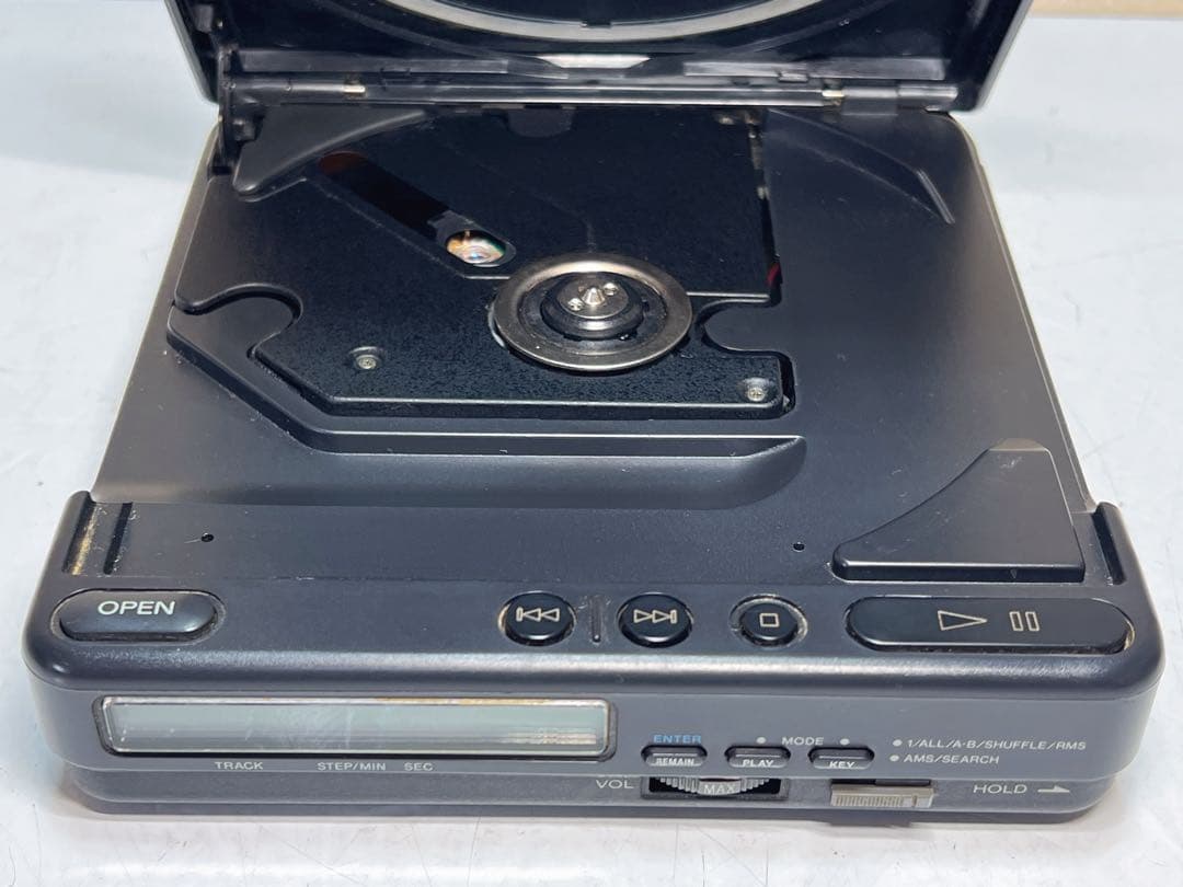 ソニー ディスクマンD-40 ポータブルCDプレーヤー Discmanジャンク