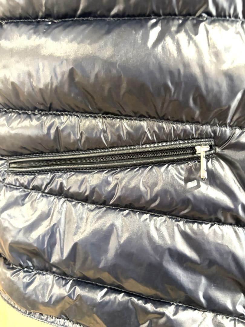 正規品鑑定済　モンクレール ダウンベスト サイズ3