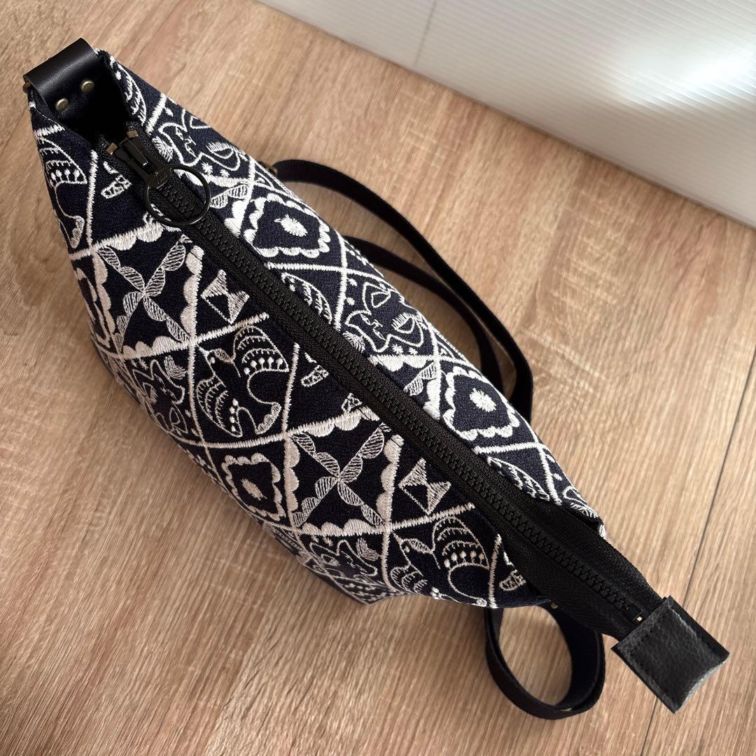 ハンドメイド　ふっくらショルダーバッグ　ミナペルホネン　シンフォニー