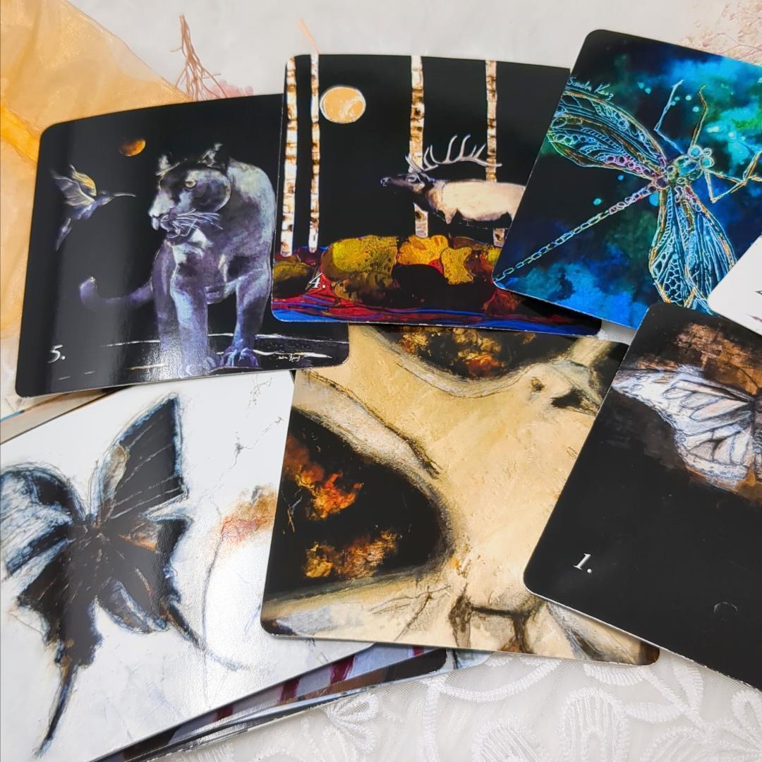 【正規品オラクルカード】激レア✨カナダのアーティスト作✨動物の精霊のデッキ