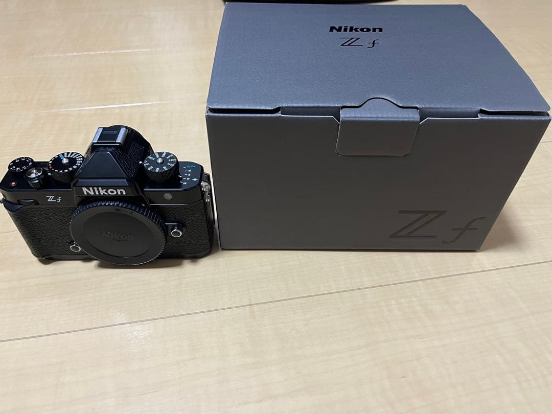 [ほぼ新品]Nikon Zf ミラーレスカメラ 本体