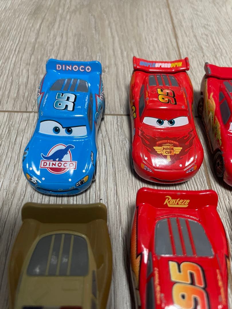 H*Y様 【廃盤】カーズ トミカ 8台セット ライトニング マックイーン