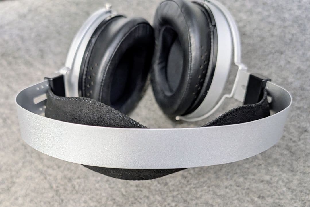 水月雨 MoonDrop 大都会 COSMO 中古