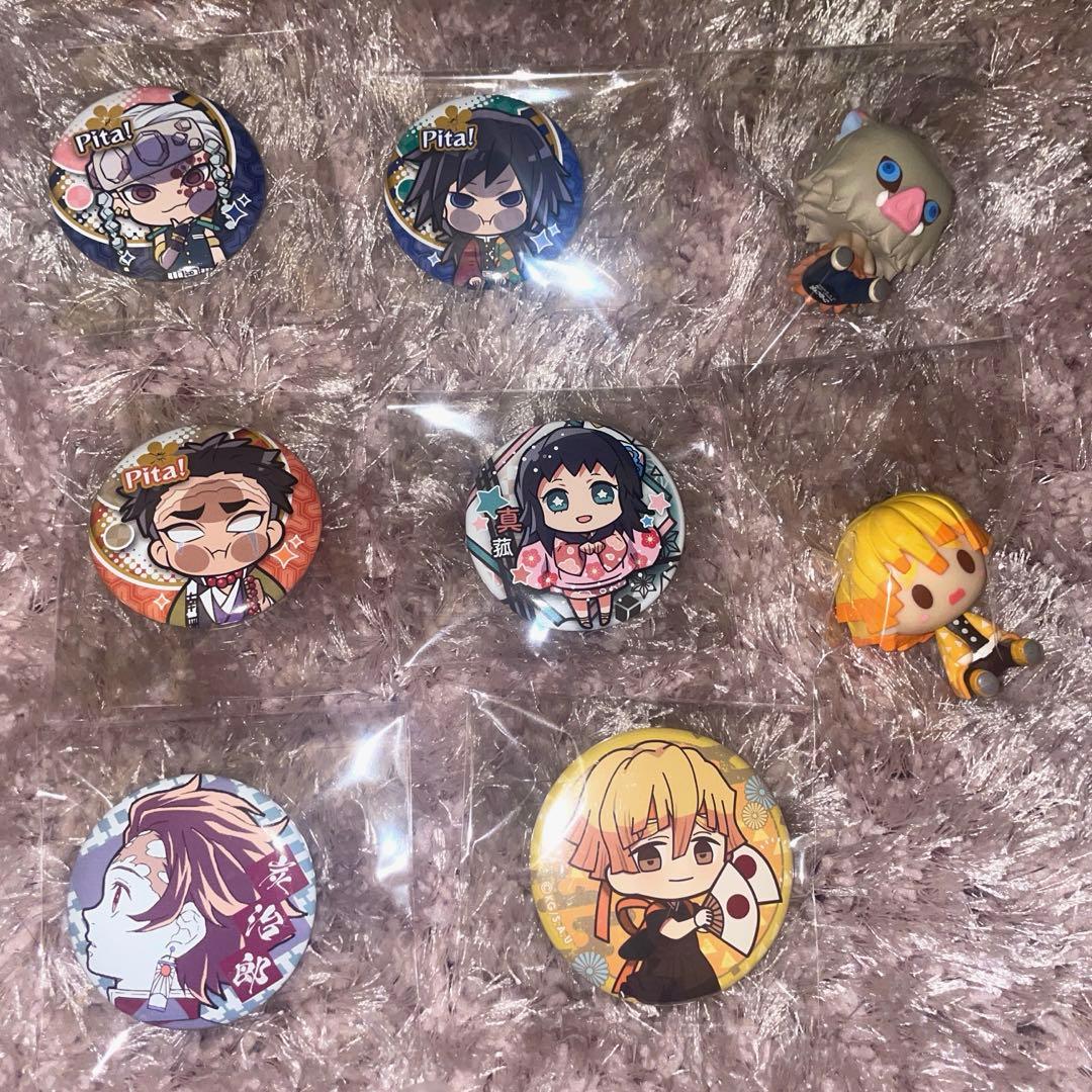 鬼滅の刃　缶バッチ＋ミニフィギュア61個セット